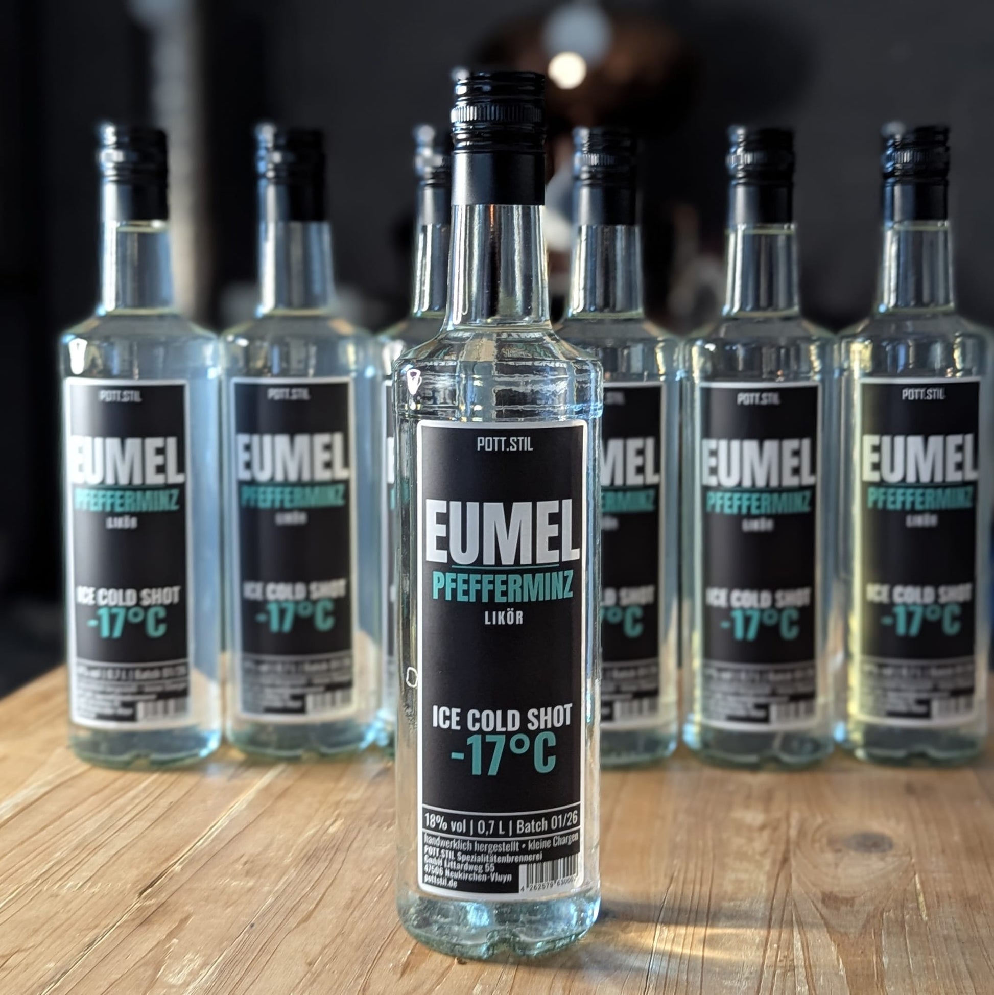 Eumel Pfefferminzlikör, der Pfeffi aus dem Ruhrgebiet Flaschen